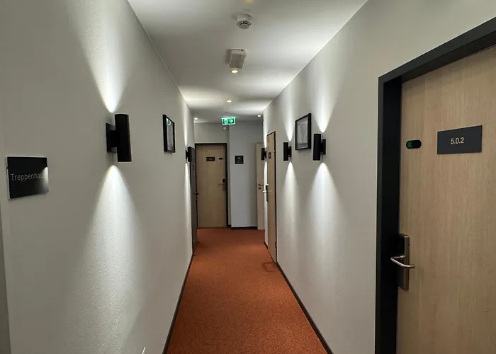 Hotel Nivara 3*