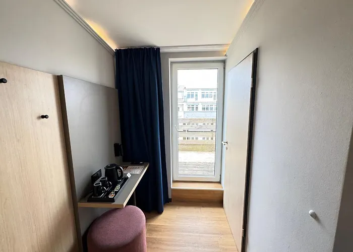 Nivara 3* Hambourg
